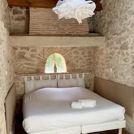 Le Clos Gallien - Maison Coucoute 公寓